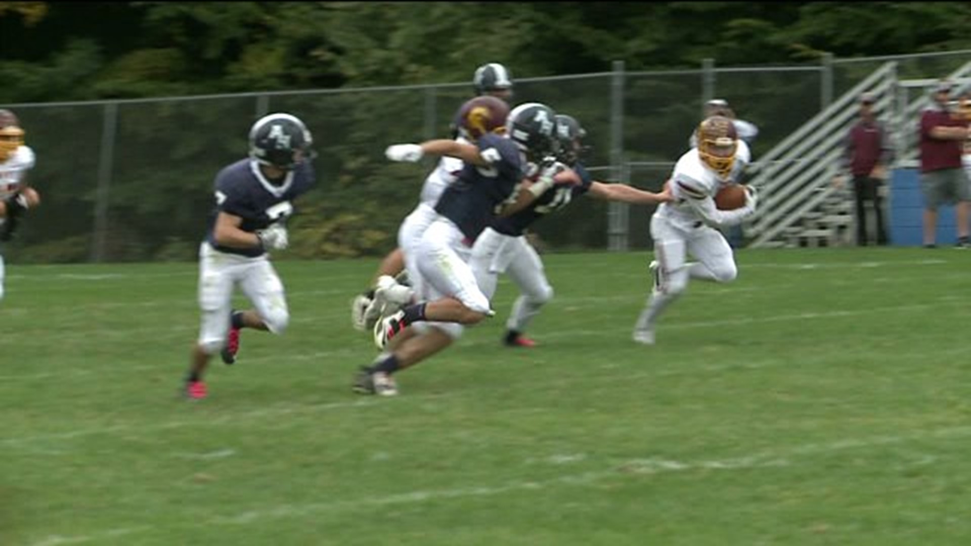 Wyoming Valley West Survives 23-20 at Abington Heights