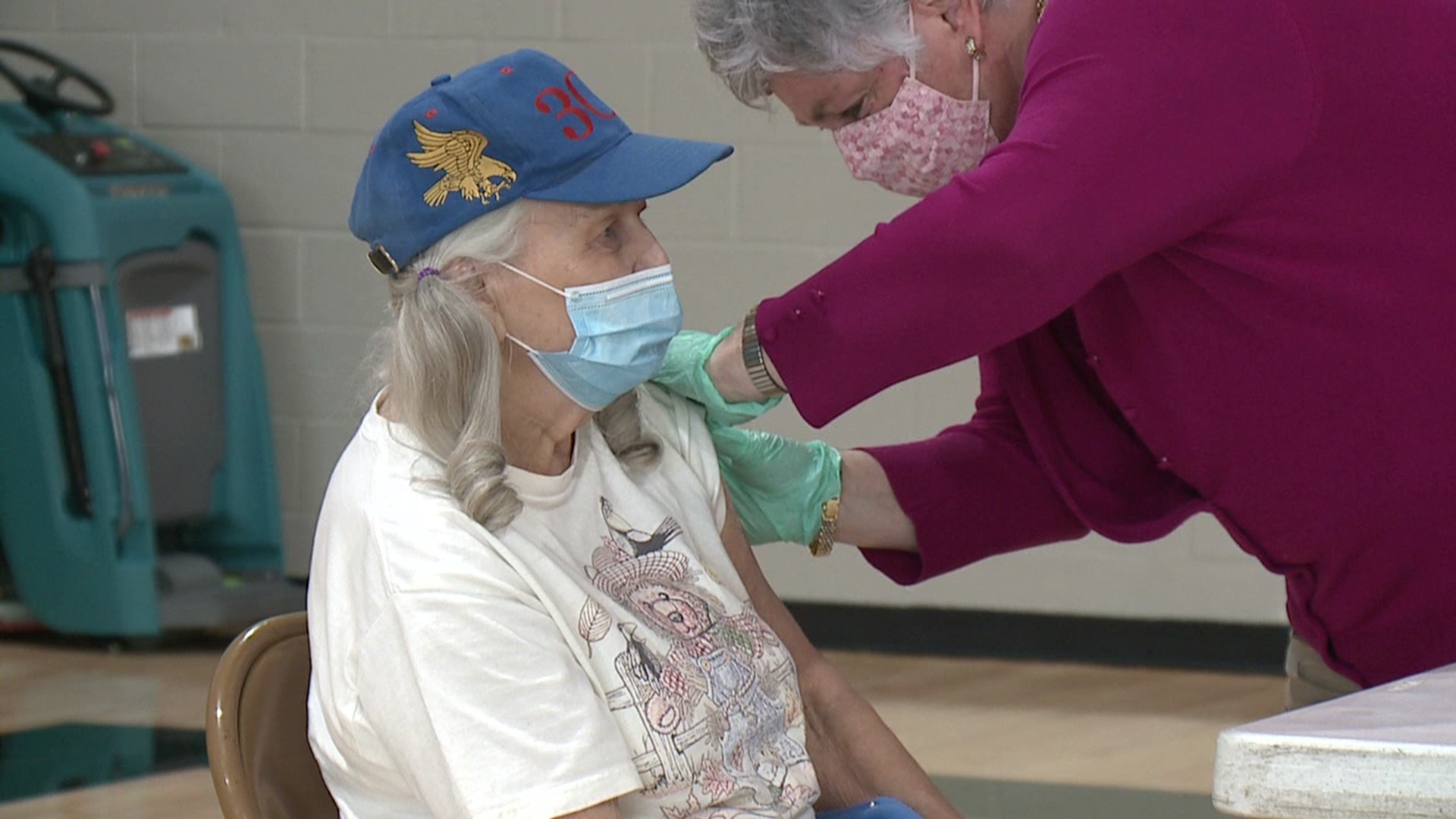 Pharmacists say that seniors calling 211 to schedule a vaccine appointment has been a big help.