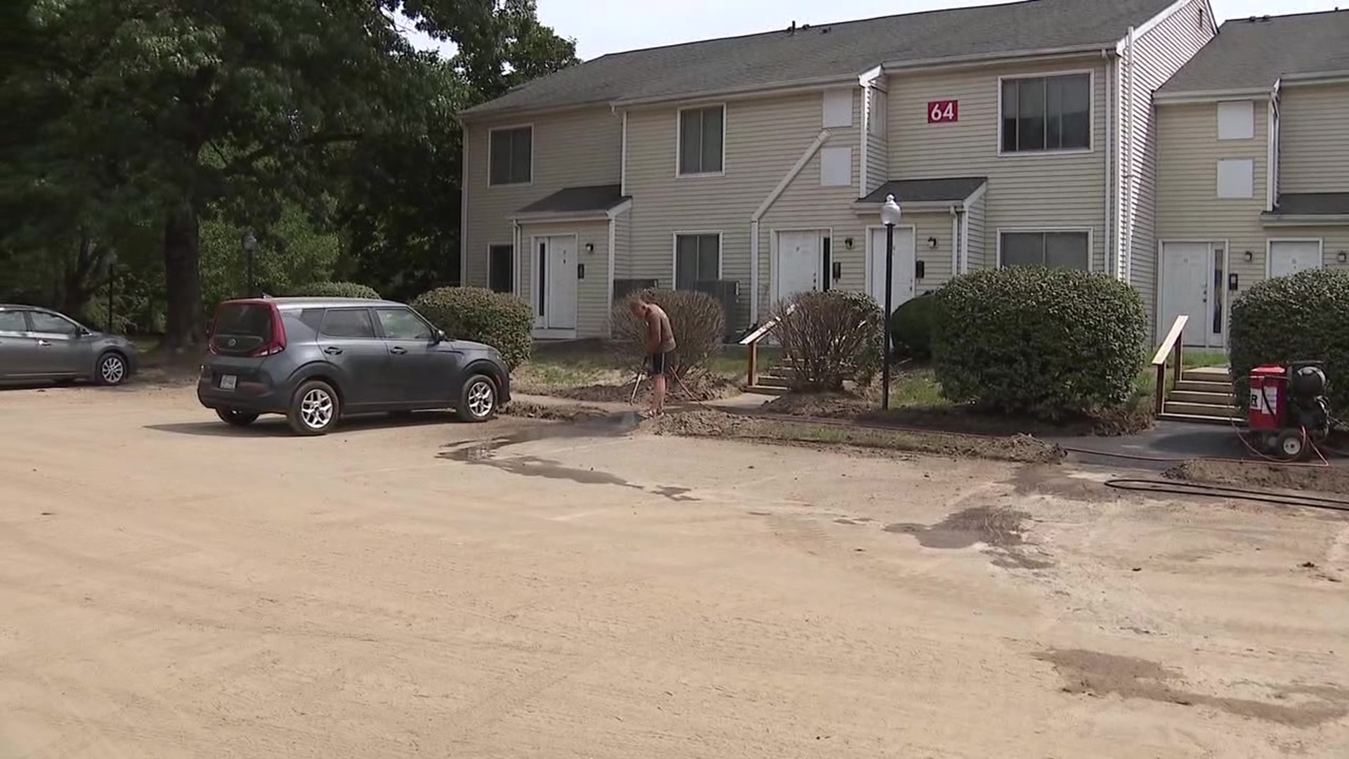 Newswatch 16's Carmella Mataloni went back to the apartments in Stroudsburg where some residents are concerned after floodwaters washed through last week.