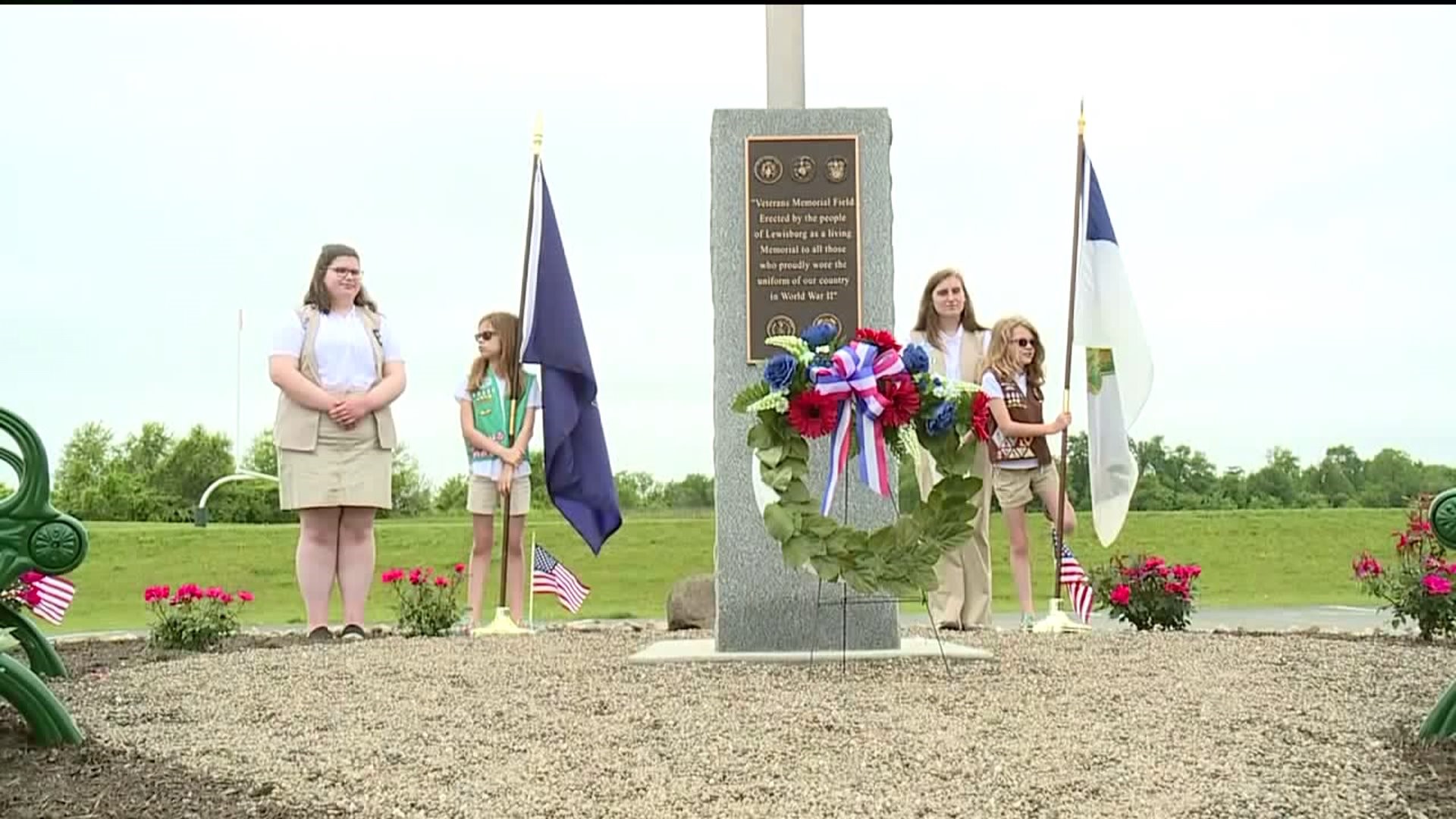 Girl Scout Helps Rededicate Veterans Memorial