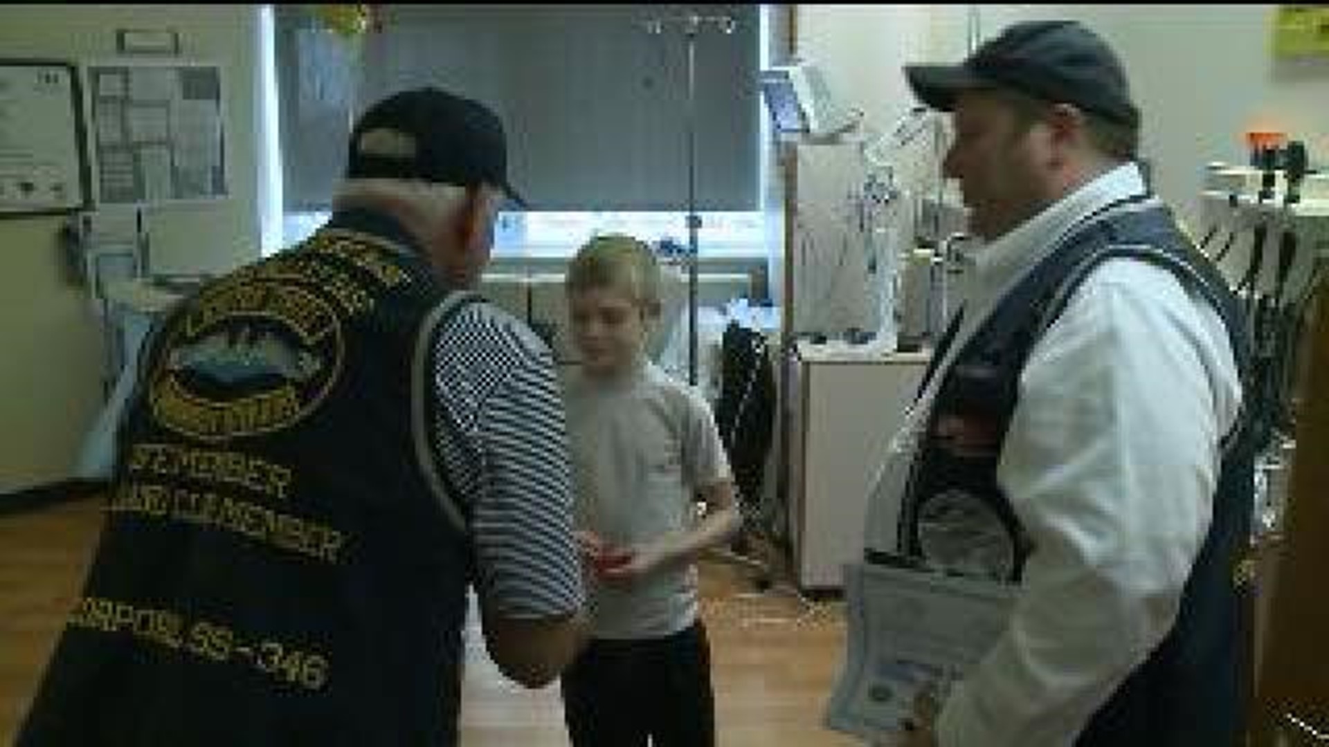 Submarine Vets Visit Hospitalized Children