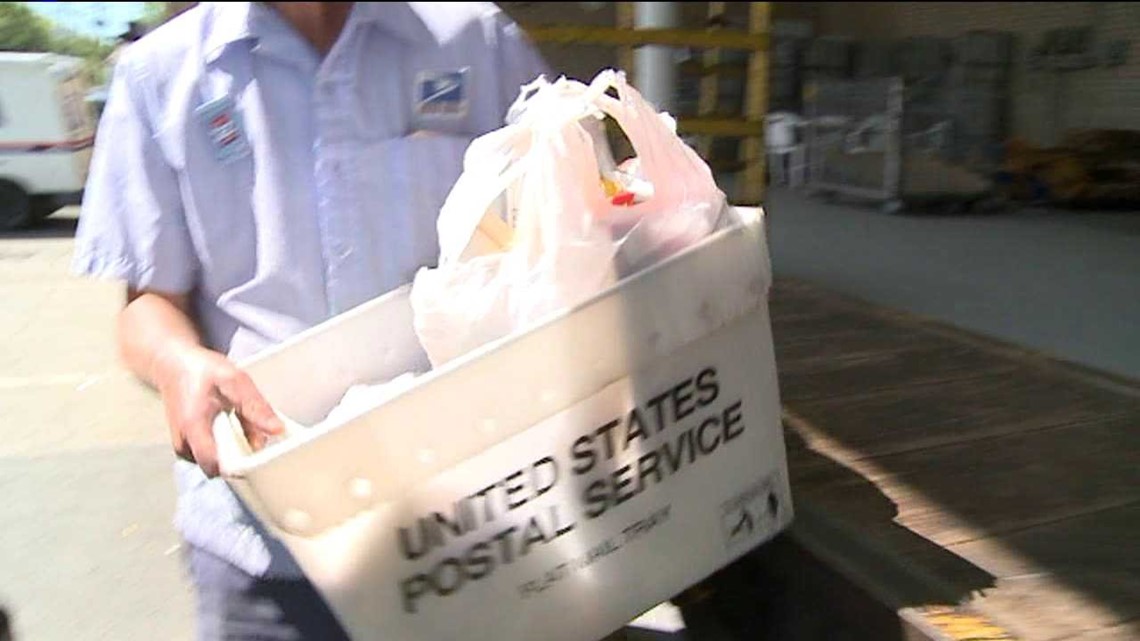 Mail Carrier Food Drive Wnep Com   58fef1f3 F171 4086 B653 97e9433683a9 1140x641 