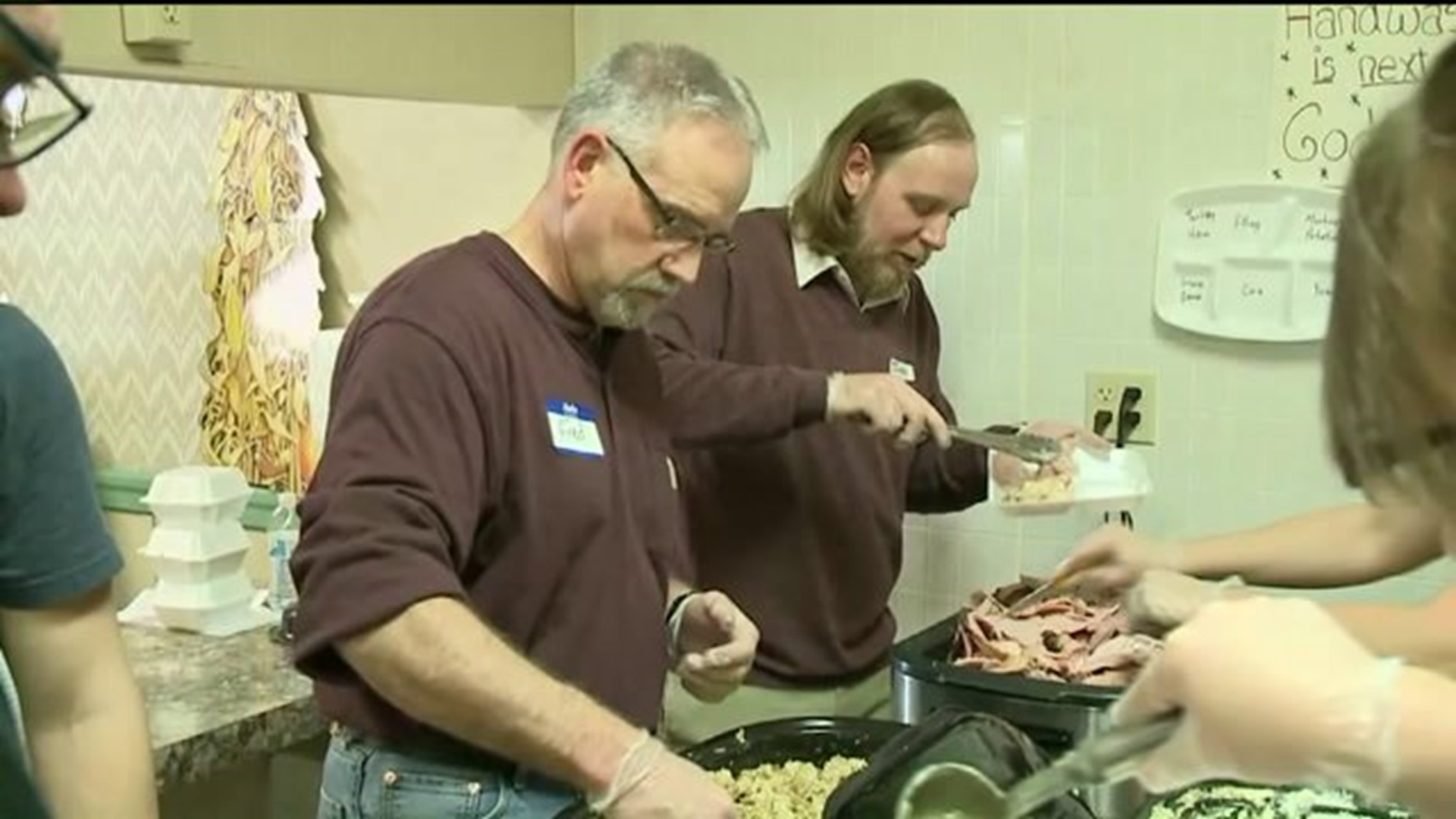 Last-Minute Preparations for Thanksgiving Meal in Sunbury