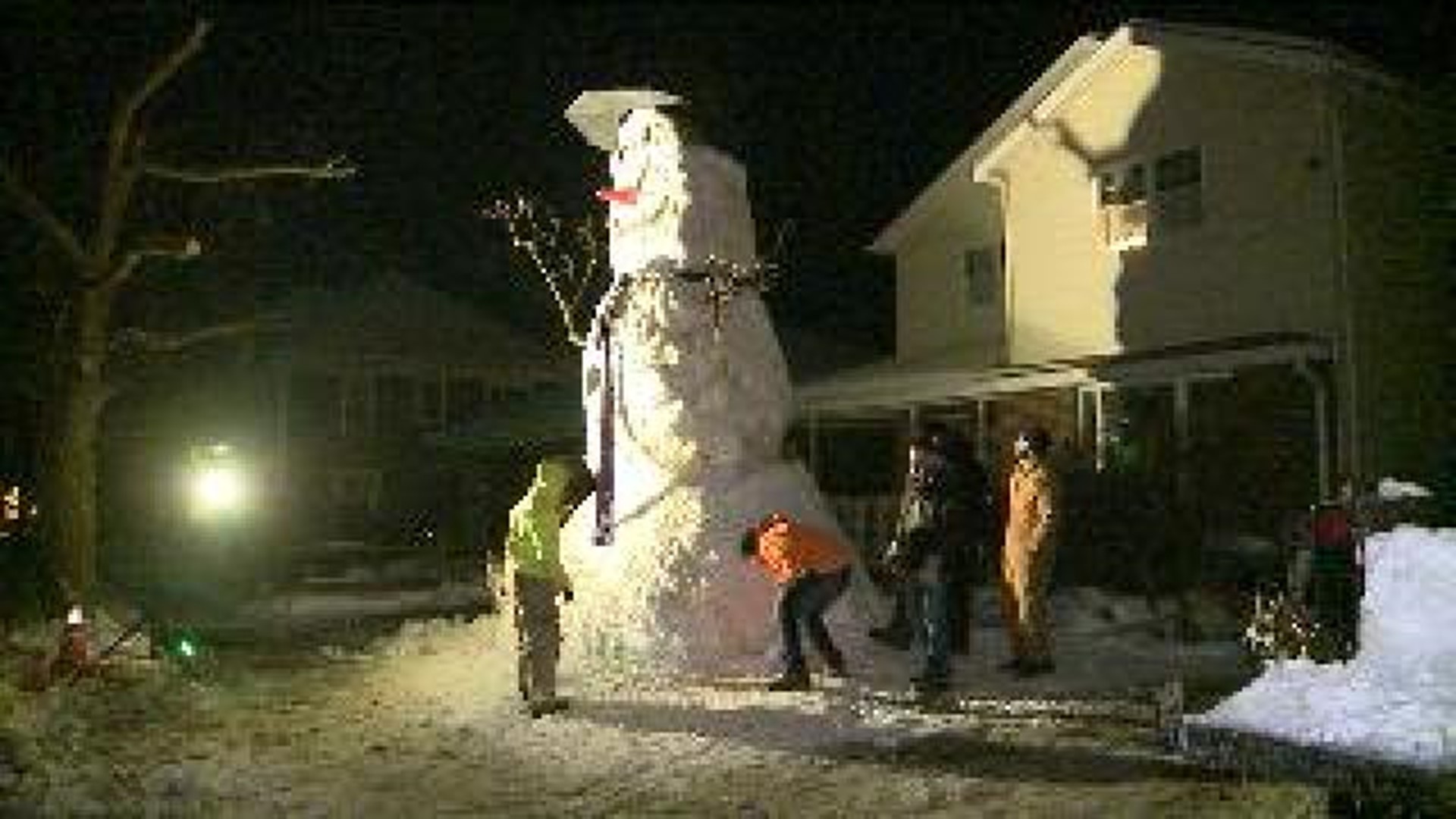 Teen Builds 20-Foot High Snowman