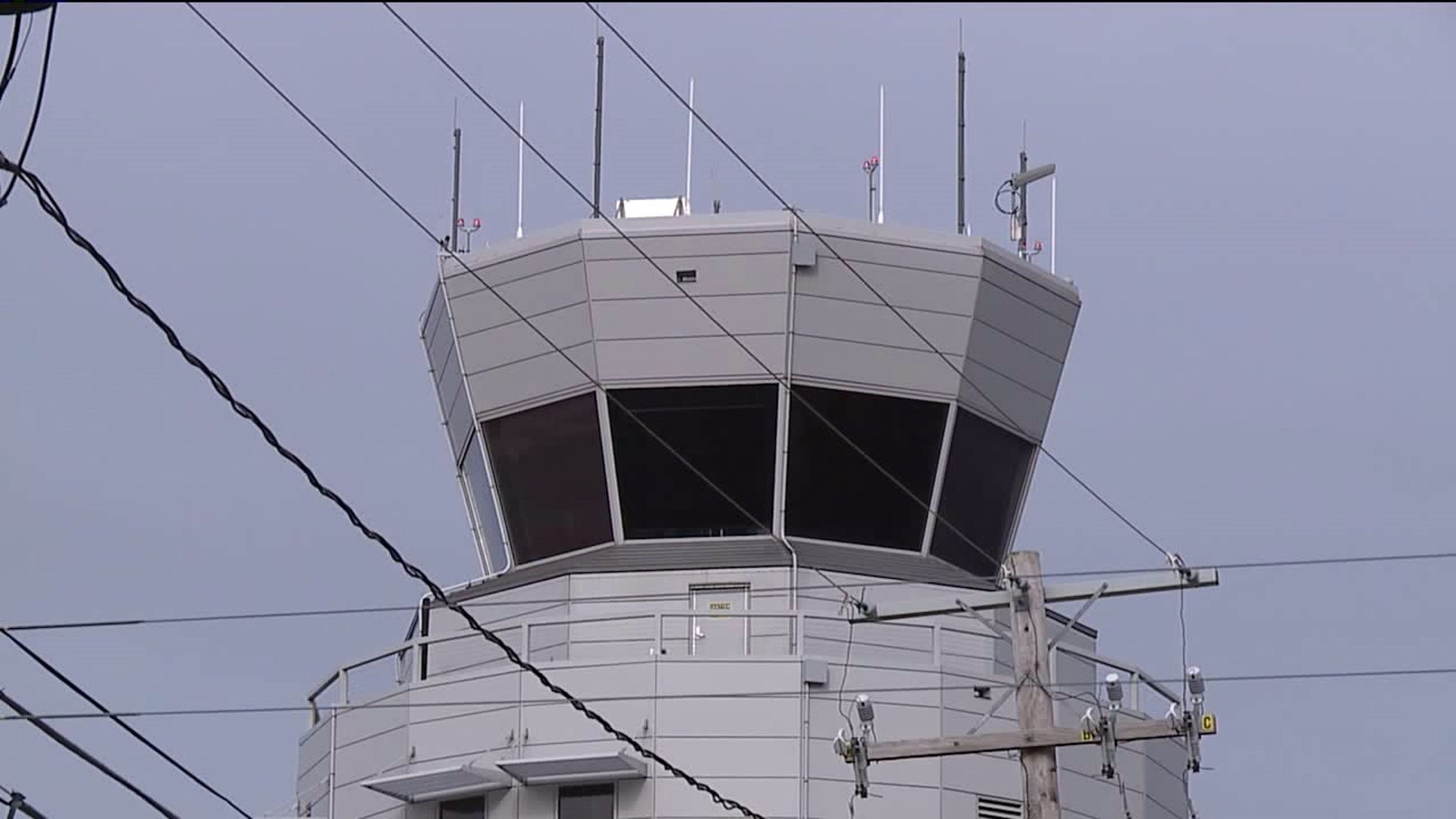 Air traffic controllers say government shutdown suspension is good but bittersweet