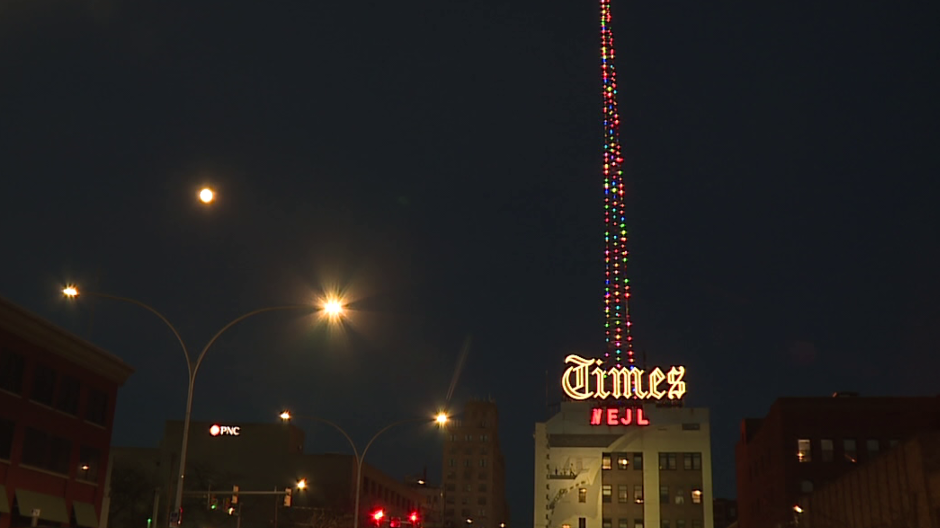 Scranton Times building lights up the sky | wnep.com