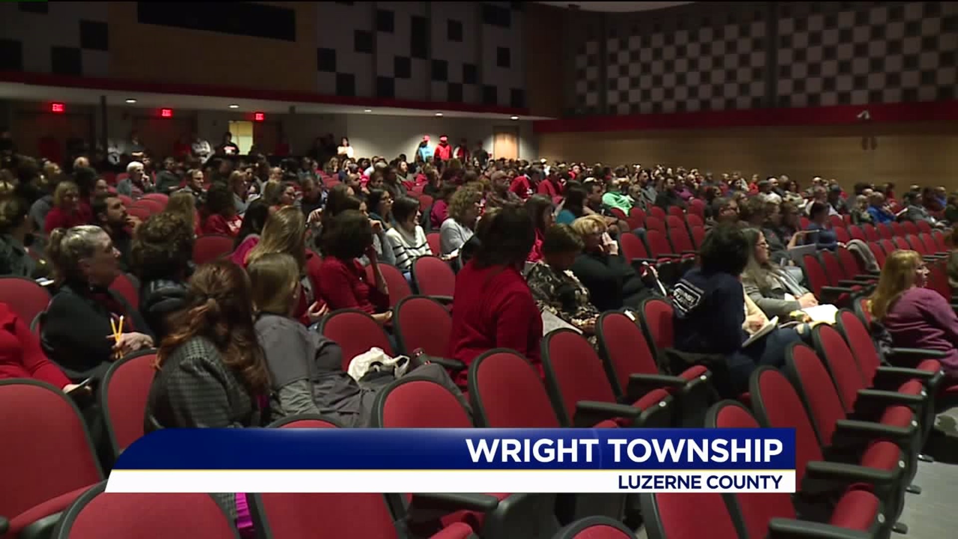 Information Session Held to Explain Possible Lay Offs in Crestwood School District
