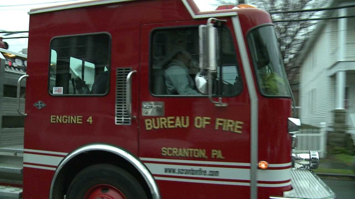 Scranton Firefighters Install Free Smoke Alarms