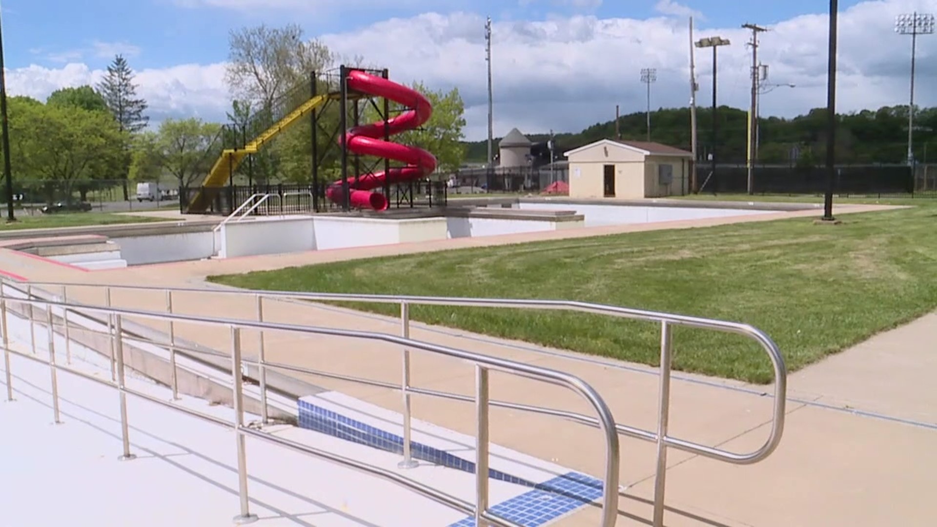 Because of a leak in the pool, Splash Cove in Memorial Park will be closed for the second straight year.