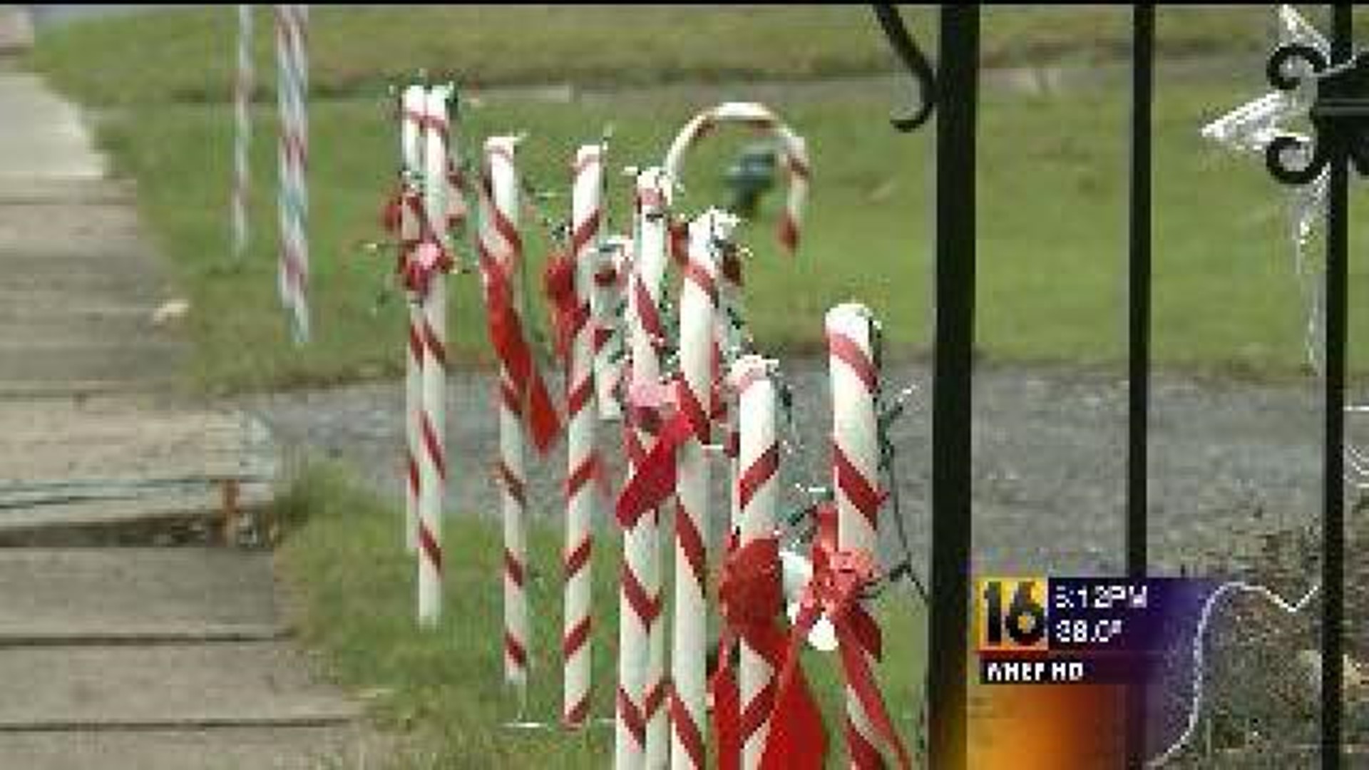 Remembering a Loved One on Candy Cane Lane