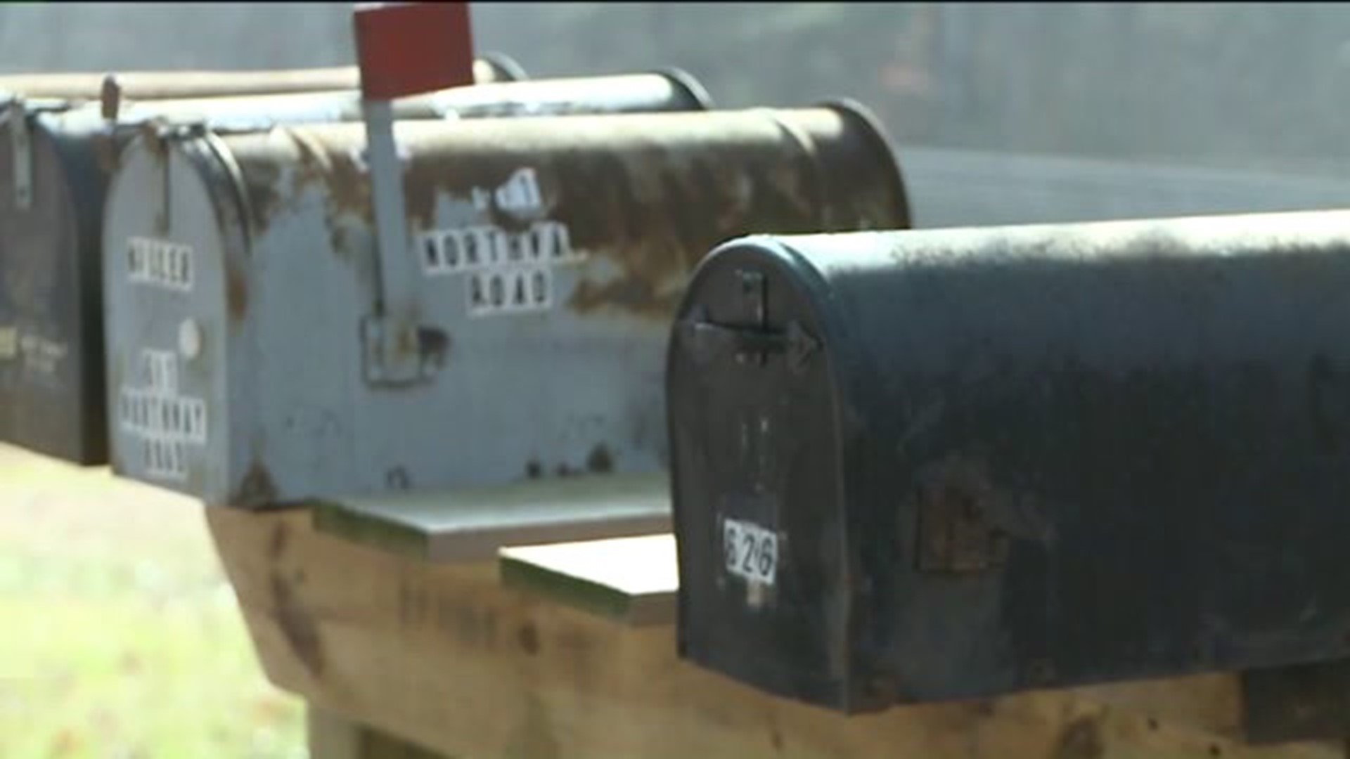 State Police: Avoid Using Roadside Mailboxes