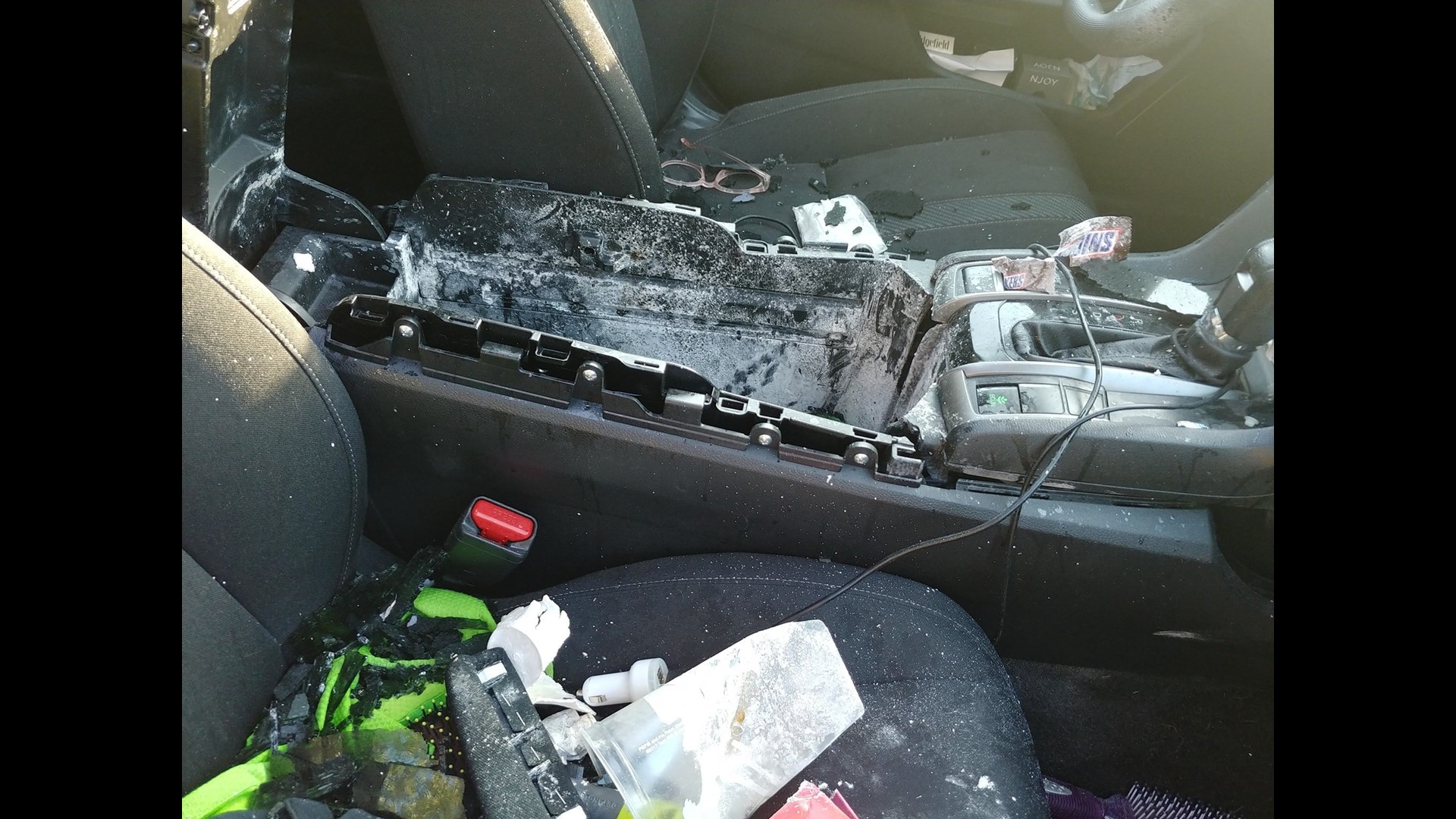 Dry Shampoo Bottle Explodes in St. Louis Woman’s Vehicle, Destroys