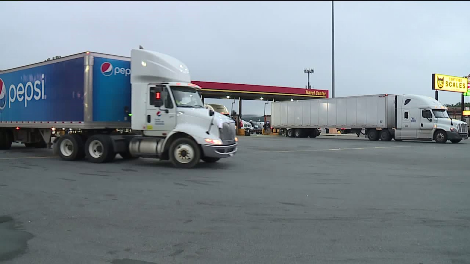 Trucking Companies on Alert During Hurricane Florence