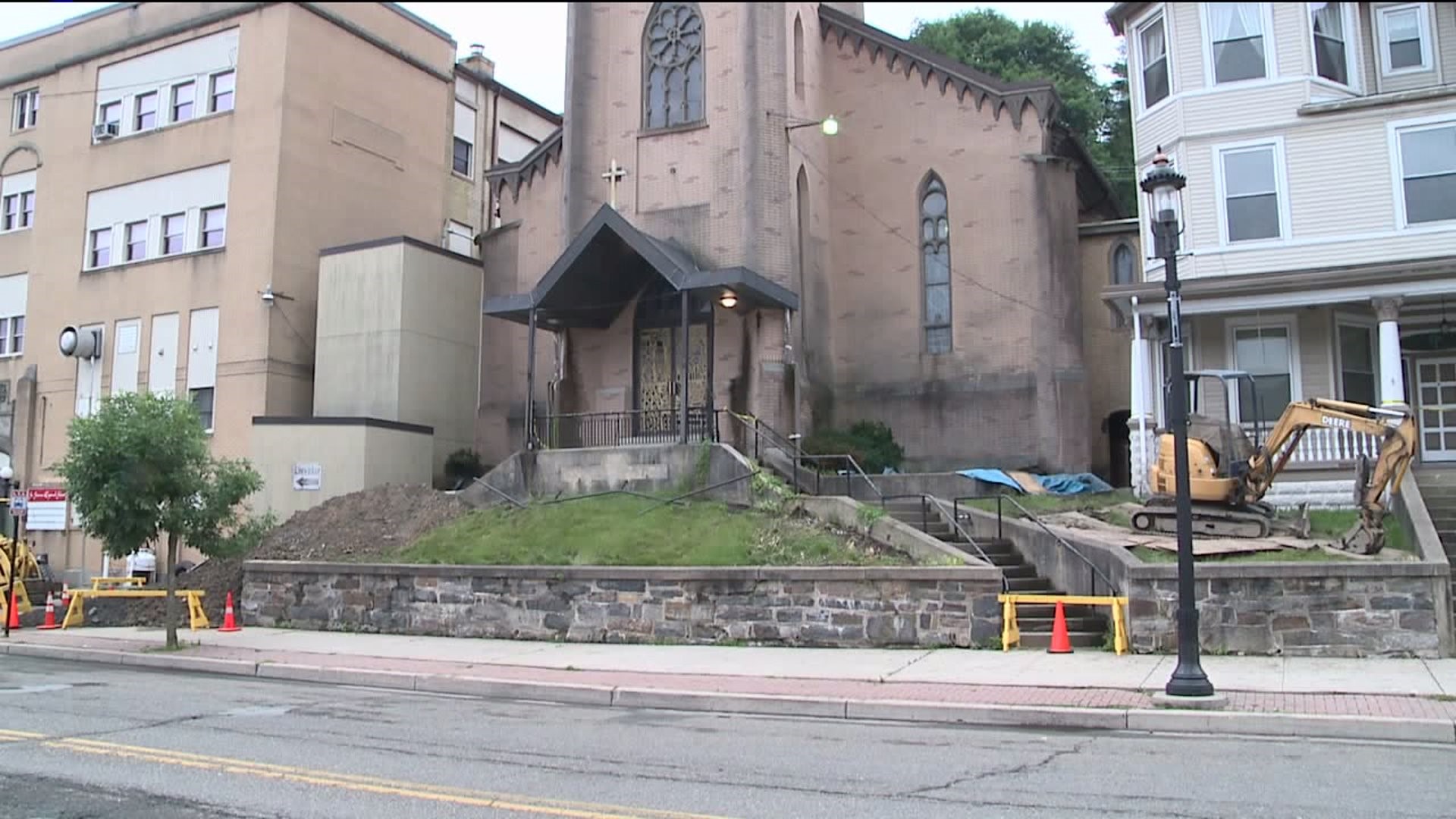 Removing Remains of Buried Priests from Former Church in Tamaqua