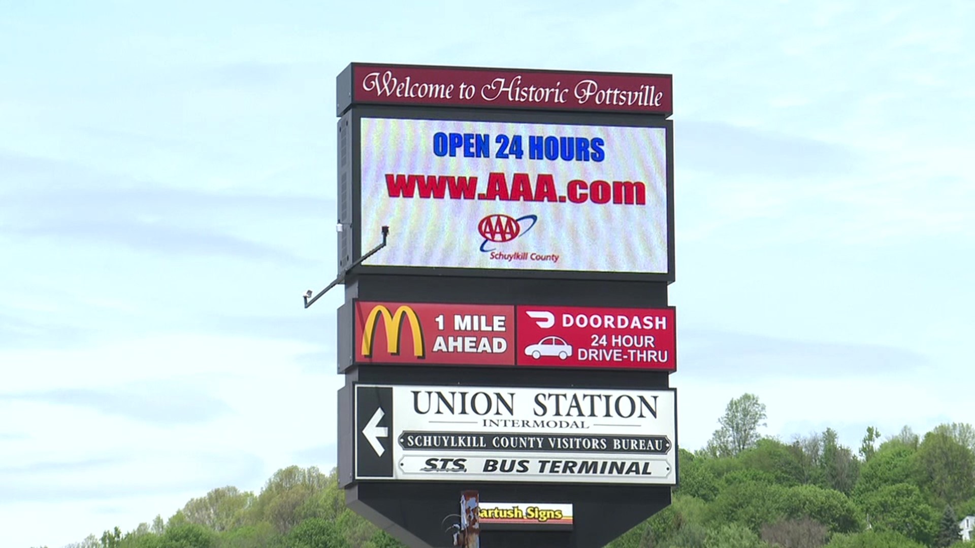 You can get your senior pictures put up on a digital billboard in Pottsville.