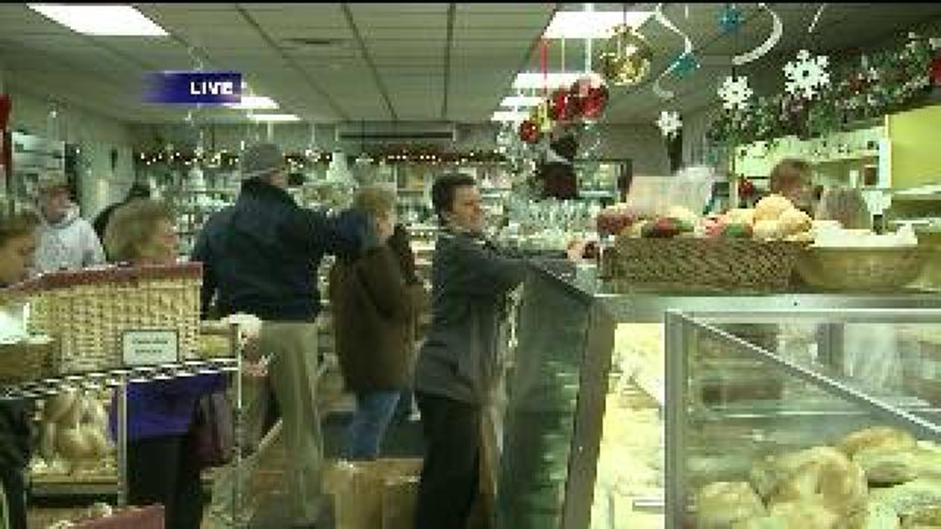 Area Bakeries Bustling on Christmas Eve
