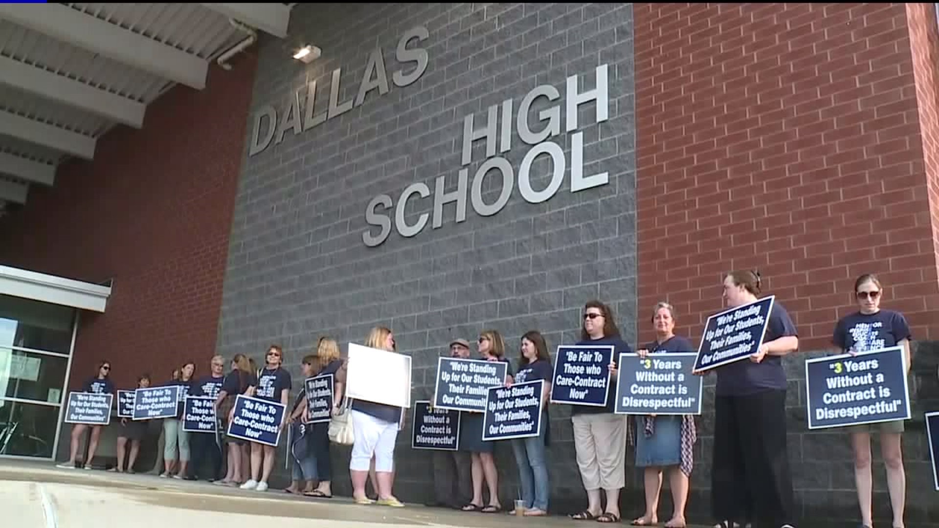 No Contract; Dallas Teachers Announce One-Day Strike