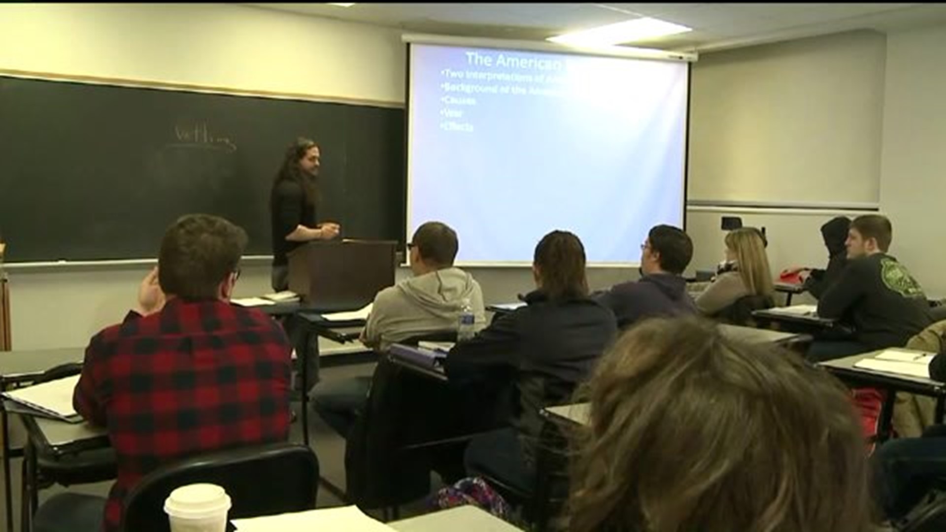 College Class Discusses Executive Order on Immigration
