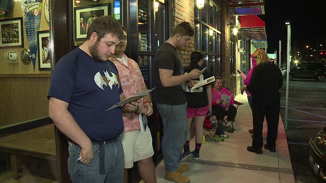 People Line up to be First Customers at Primanti Brothers in Dickson
