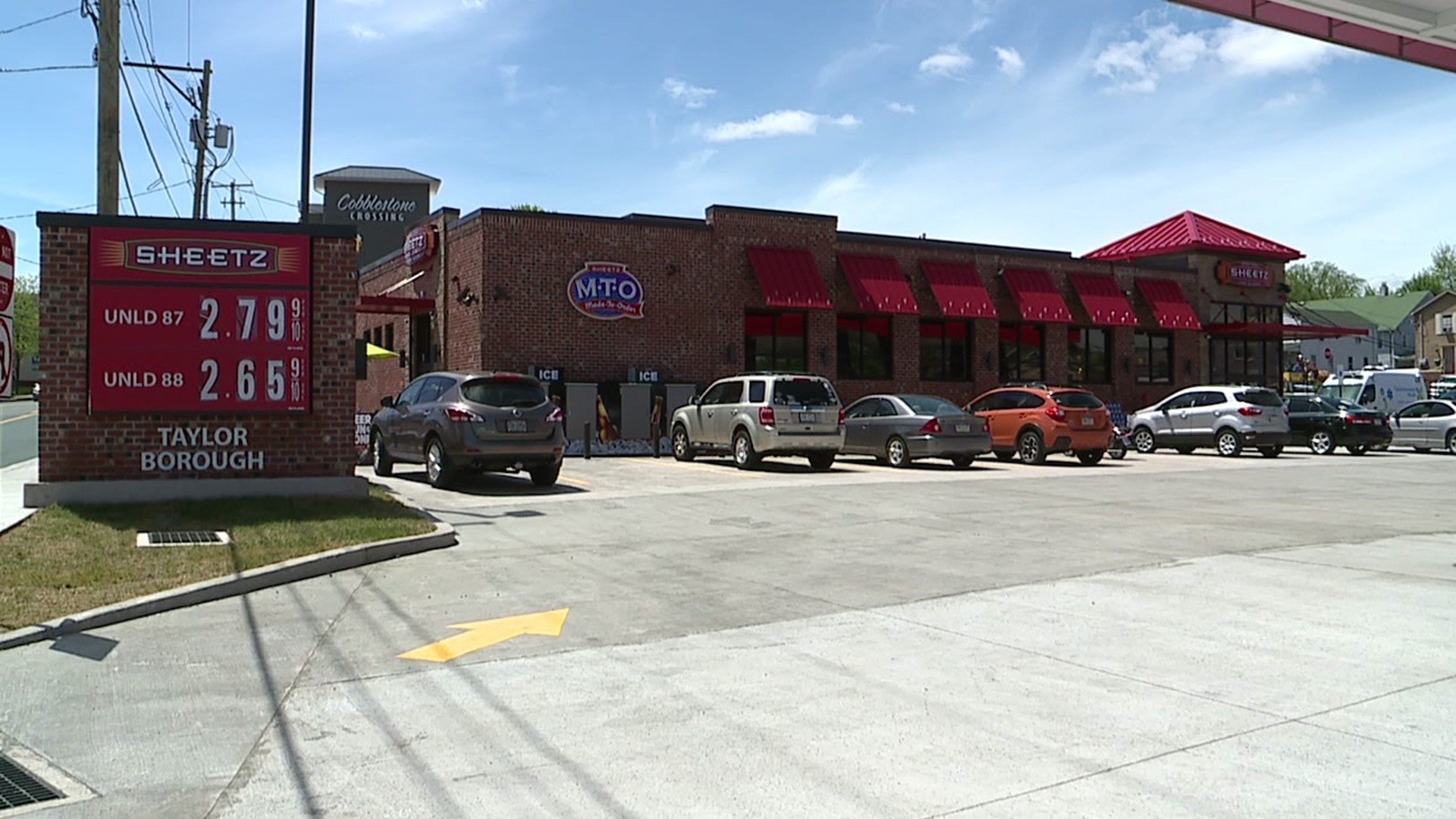 The convenience store and gas station are along South Main Street in Taylor.