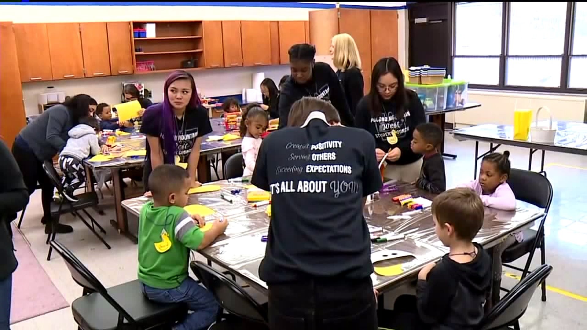 High School Students Read to Kids for Day of Literacy