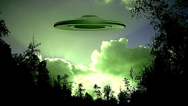 UFO and large alien creatures reported in Las Vegas and police took it seriously