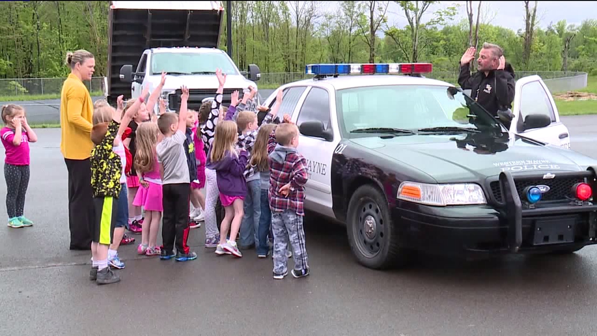 Students Enjoy Evergreen Elementary's 'Touch a Truck' Event