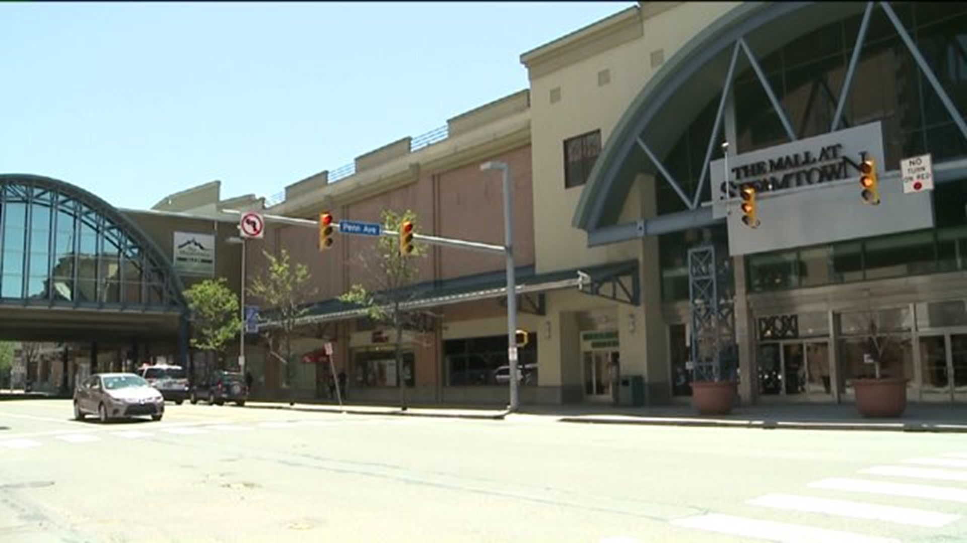 Two More Businesses Close at Steamtown Mall