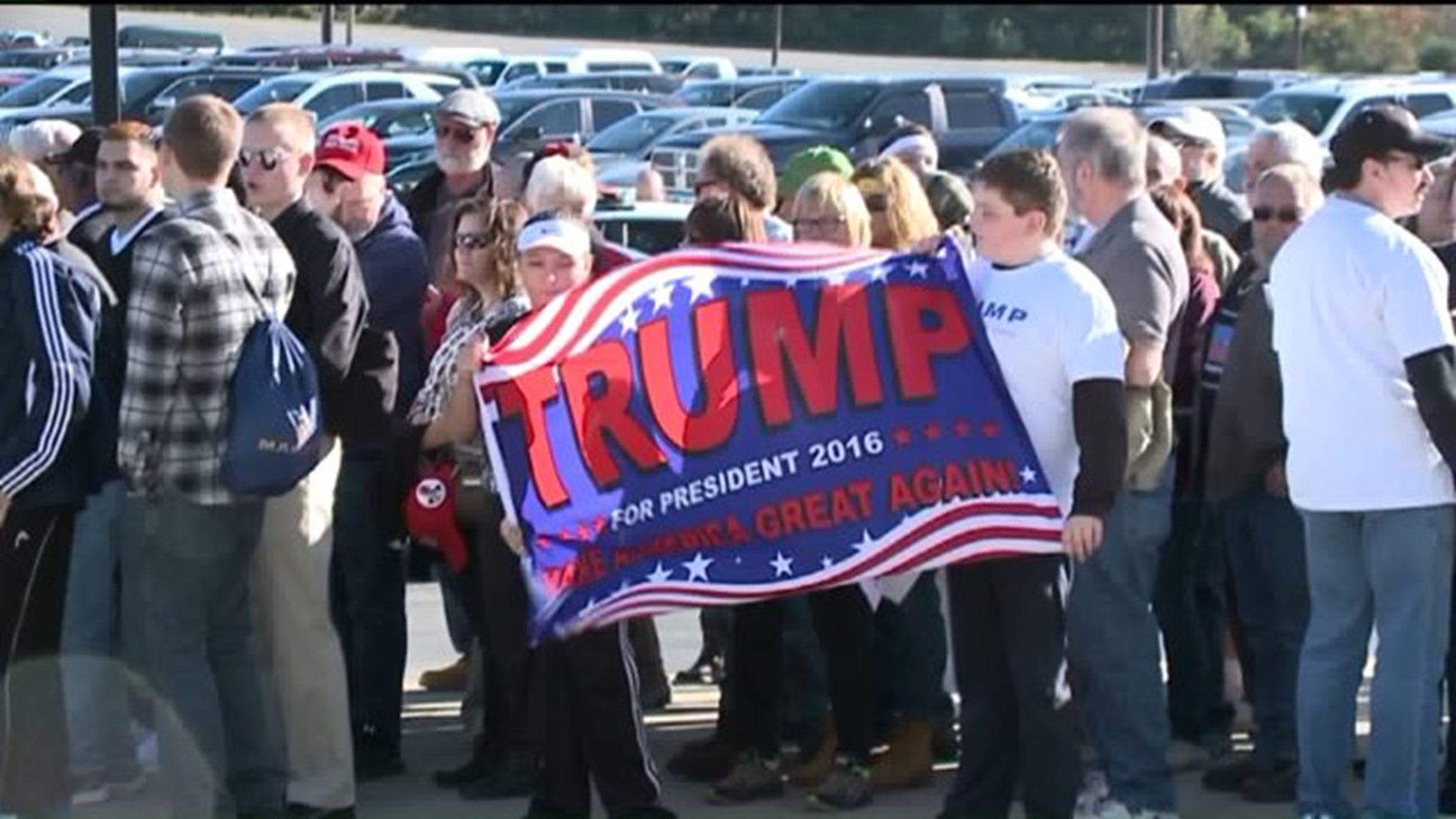 Thousands Stand in Line for Trump in Luzerne County