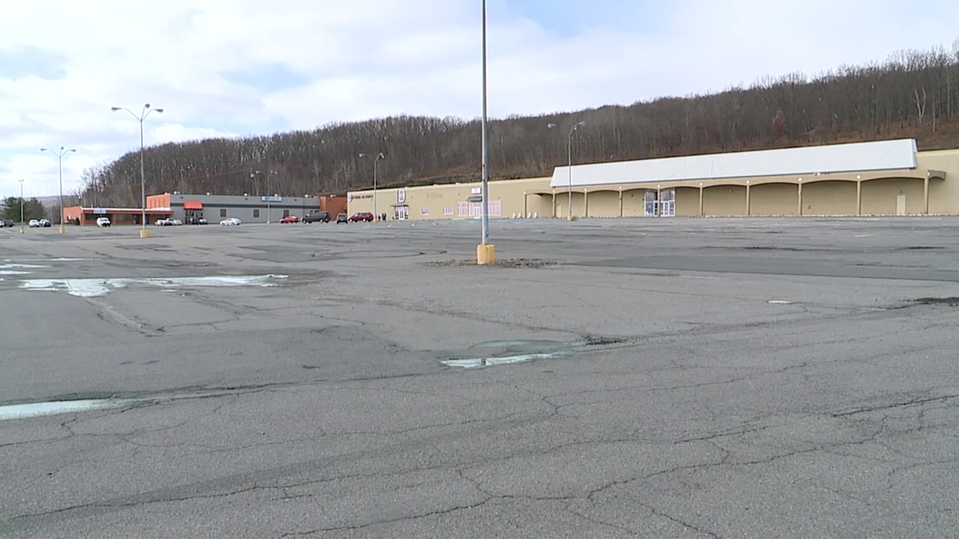 The coronavirus testing will be done at the former Kmart parking lot in Dickson City beginning Saturday.