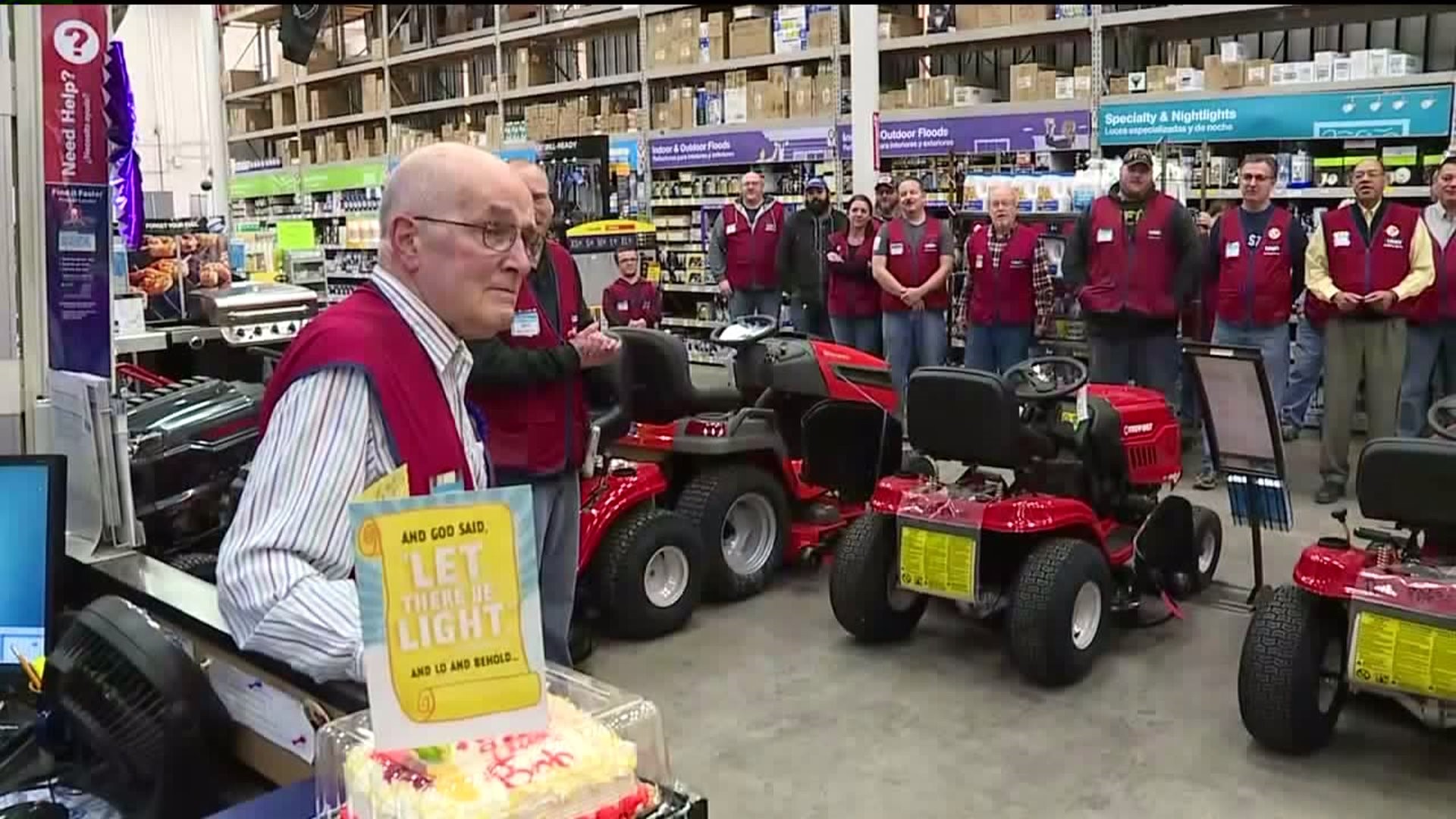 Long-Time Employee Celebrates 80th Birthday at Lowe`s