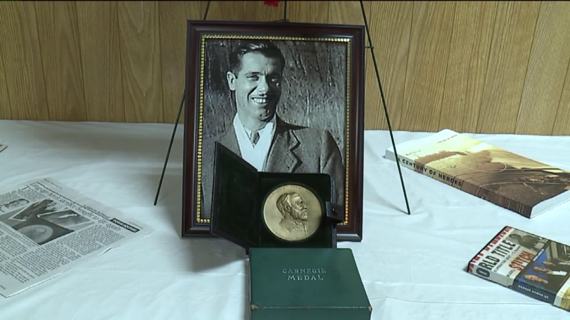Hero Honored 68 Years After Deadly Fire