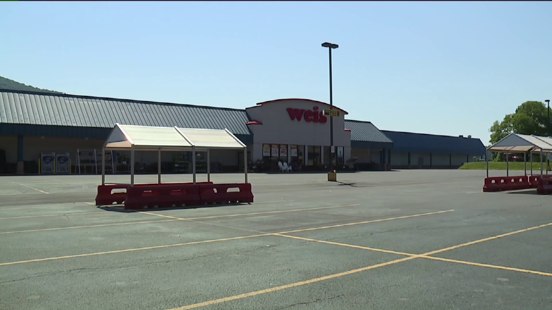 Neighboring Businesses Anxious to See Weis Reopen