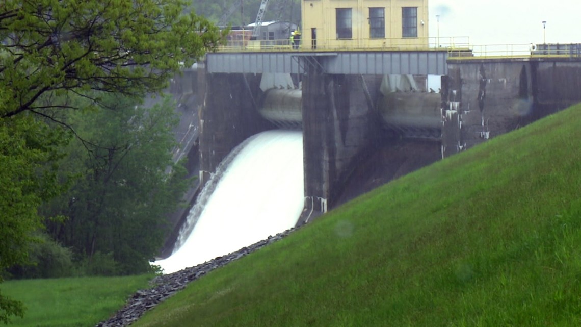 Lake Wallenpaupack Dam Release Draws Crowd