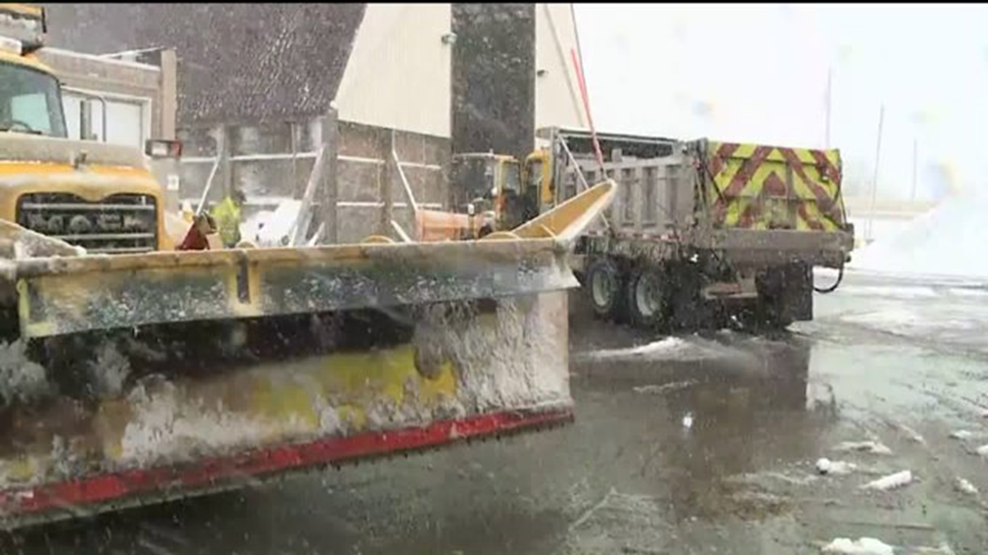 Schuylkill County Residents Tackle Snowfall
