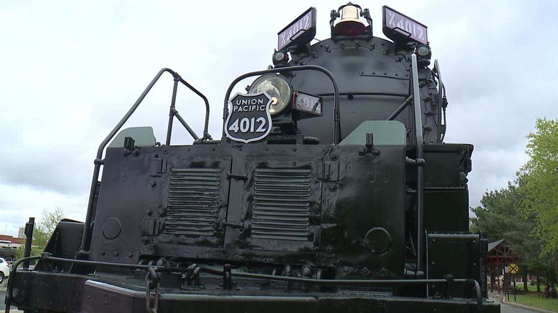 ‘Big Boy’ steam engine returns to Steamtown