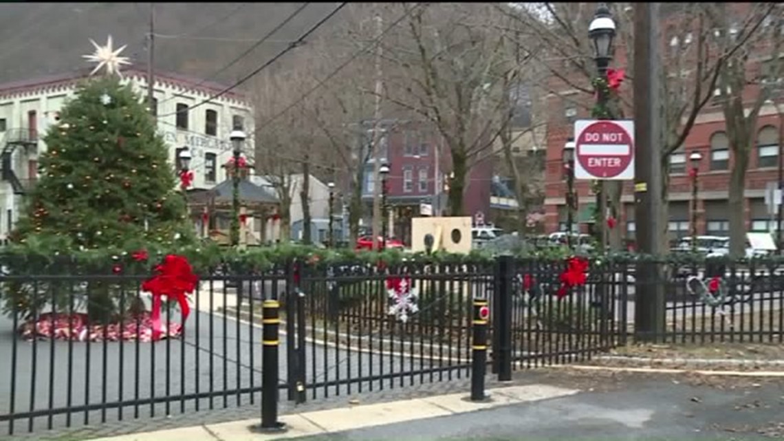 Jim Thorpe Olde Time Christmas 2022 Tree Lighting Olde Time Christmas Tradition In Jim Thorpe | Wnep.com