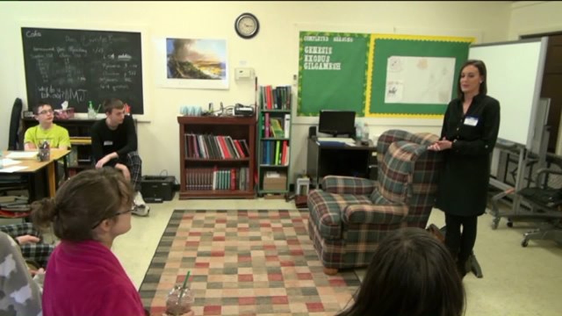 Students Get Career Advice from Newswatch 16`s Ally Gallo