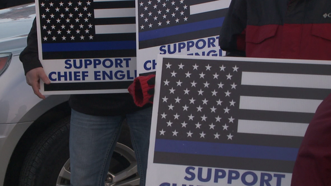 People rally to support police chief in Luzerne County - Vimarsana News