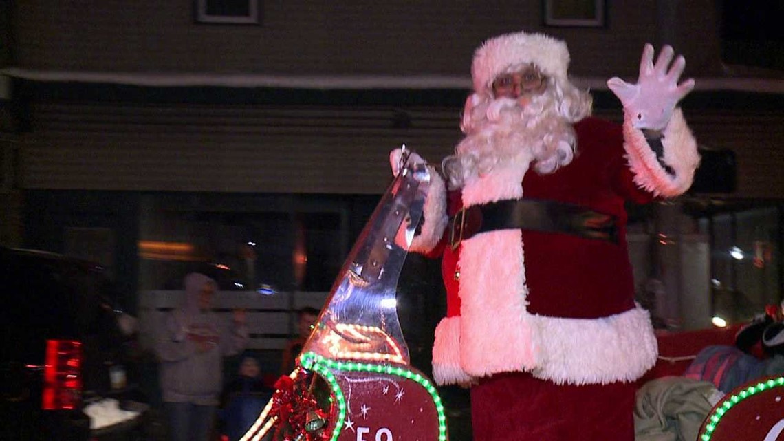 Lighted Christmas Parade Marches Through Carbondale | wnep.com