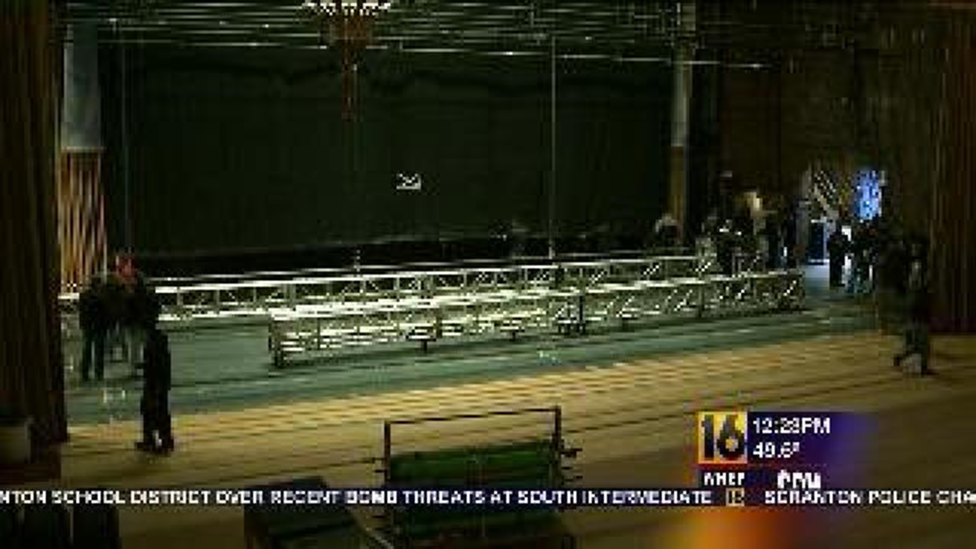 Workers Setting The Stage For Broadway In Scranton