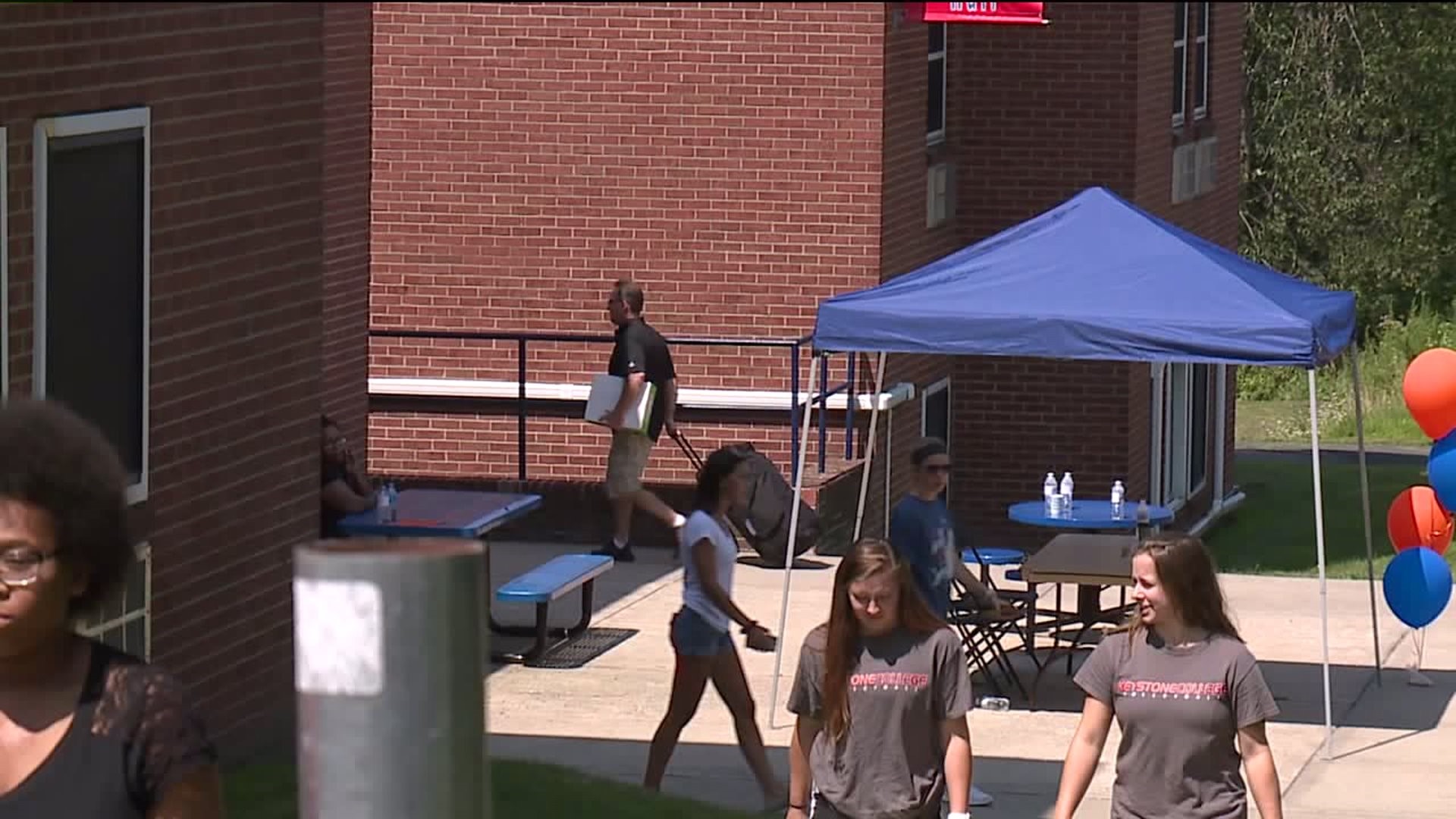 Freshmen Move In Day at Keystone College