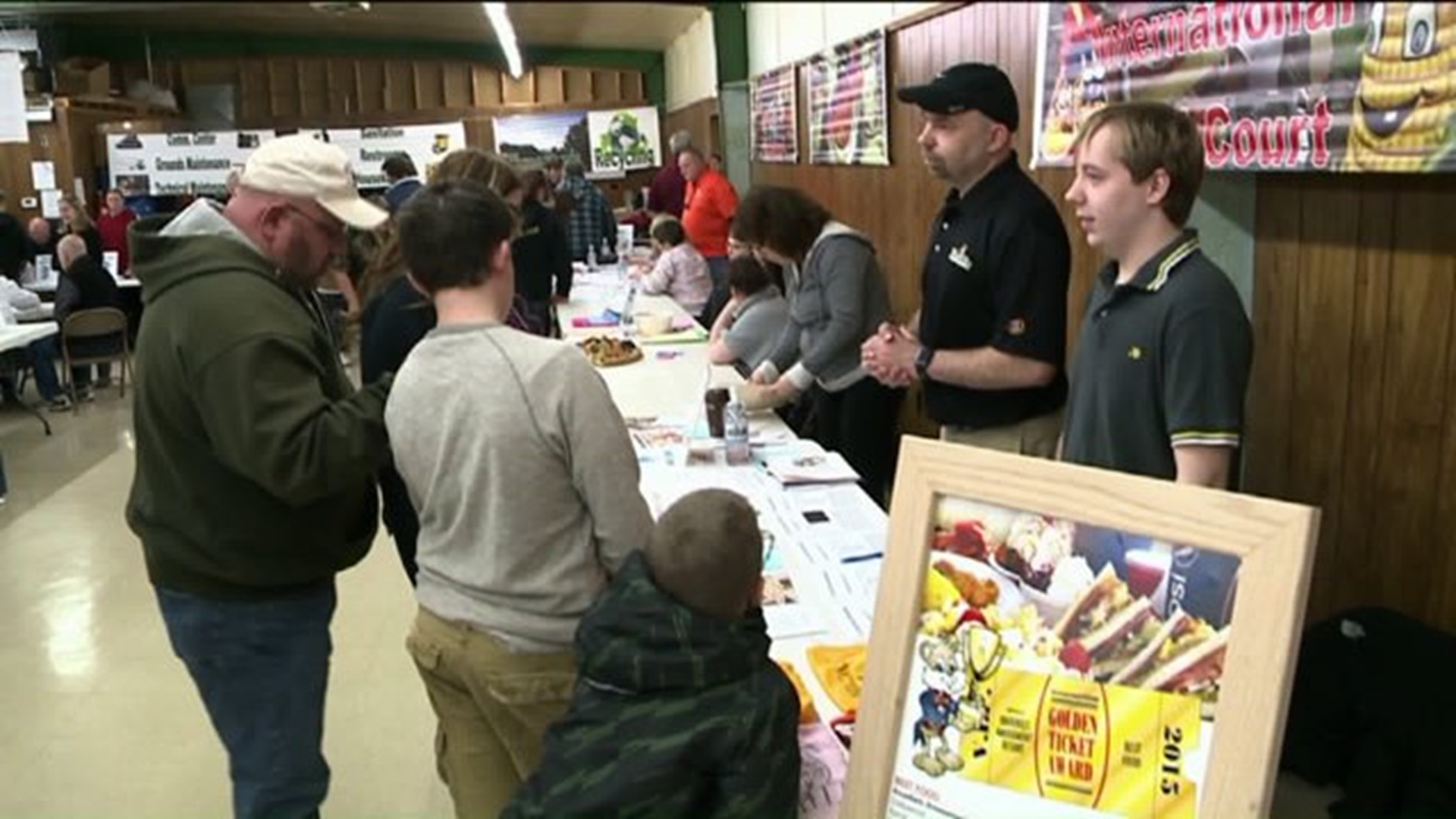 Knoebels Hosts Annual Job Fair, Hundreds Apply