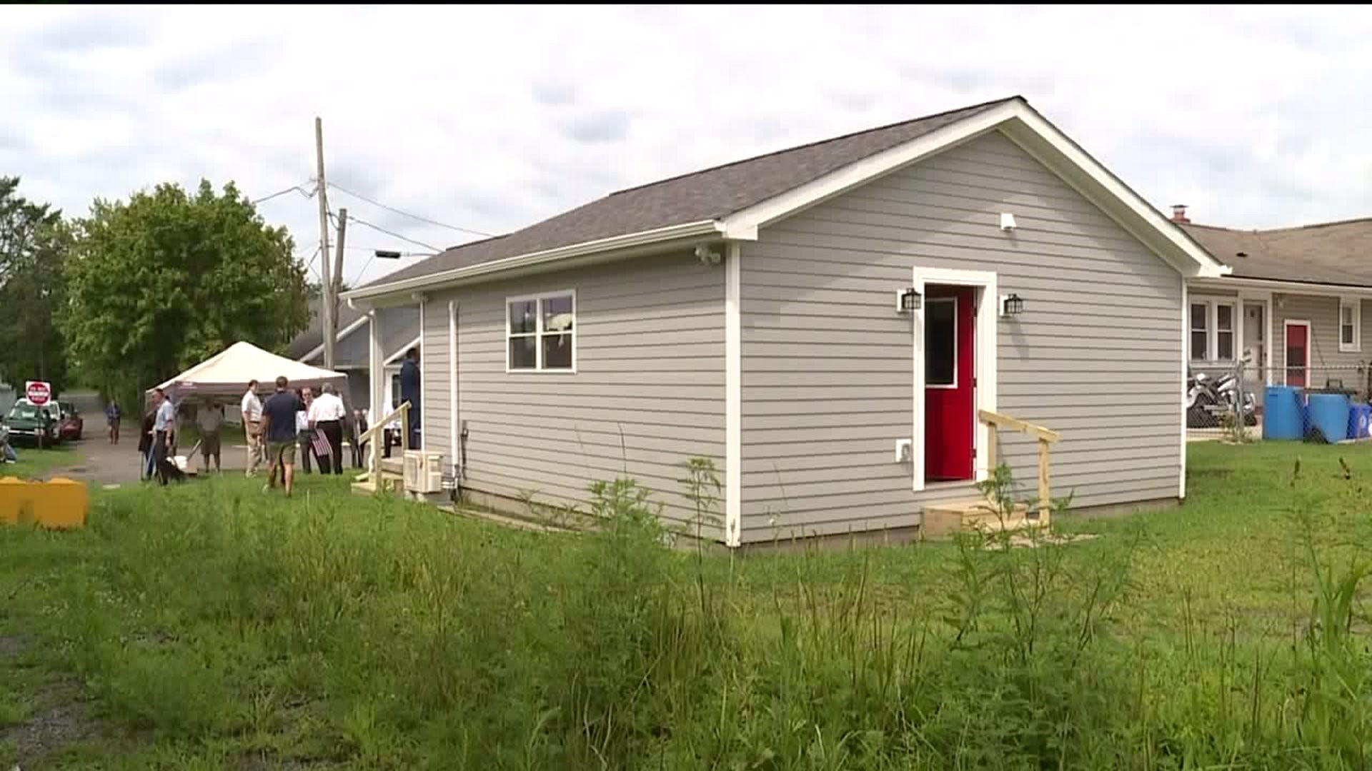 Eagle Scout Builds Tiny House for Veteran