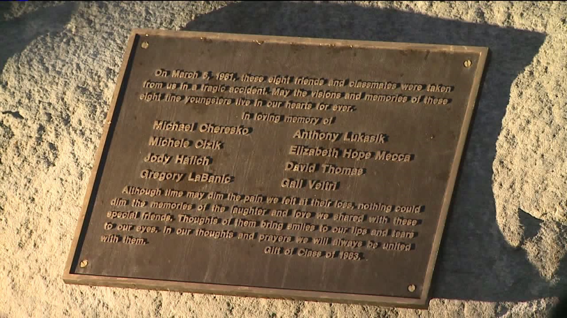 Memorial Plaque Dedicated to `Mid Valley Eight,` Students Killed in Drunk Driving Crash in 1981