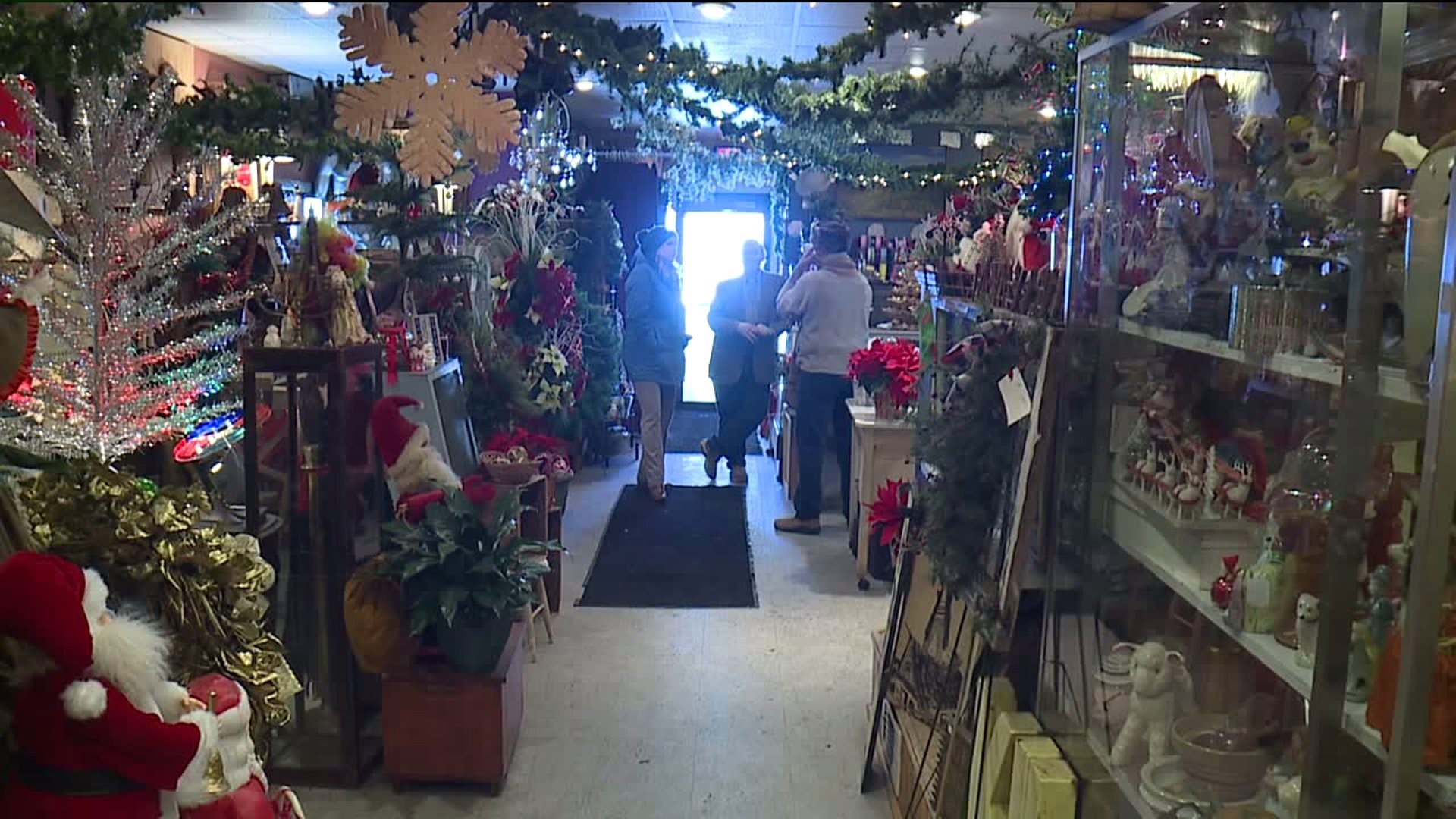 Floral Business in Forest City Back in Bloom after Fire