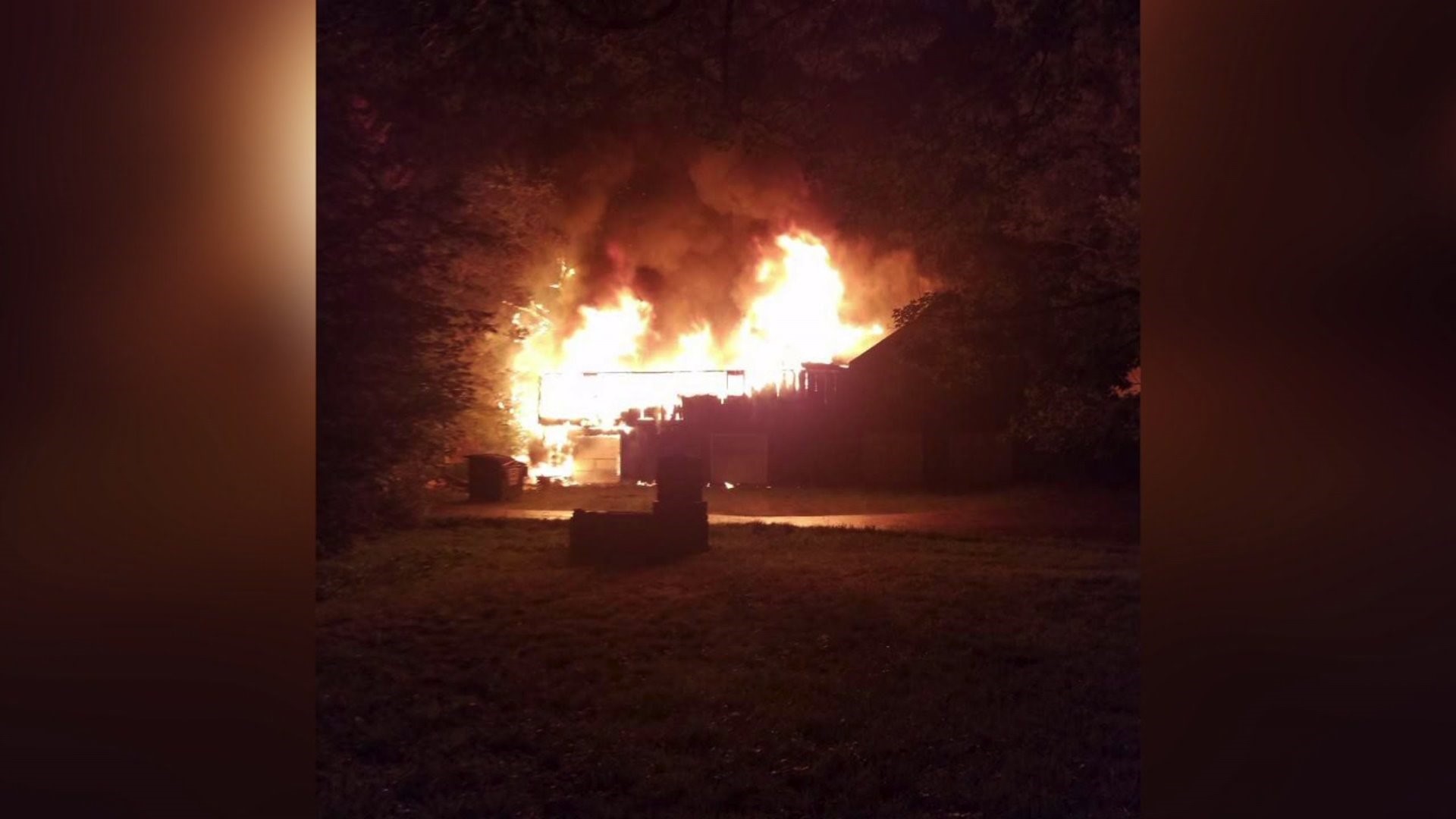 Garage Fire Under Investigation in Wayne County