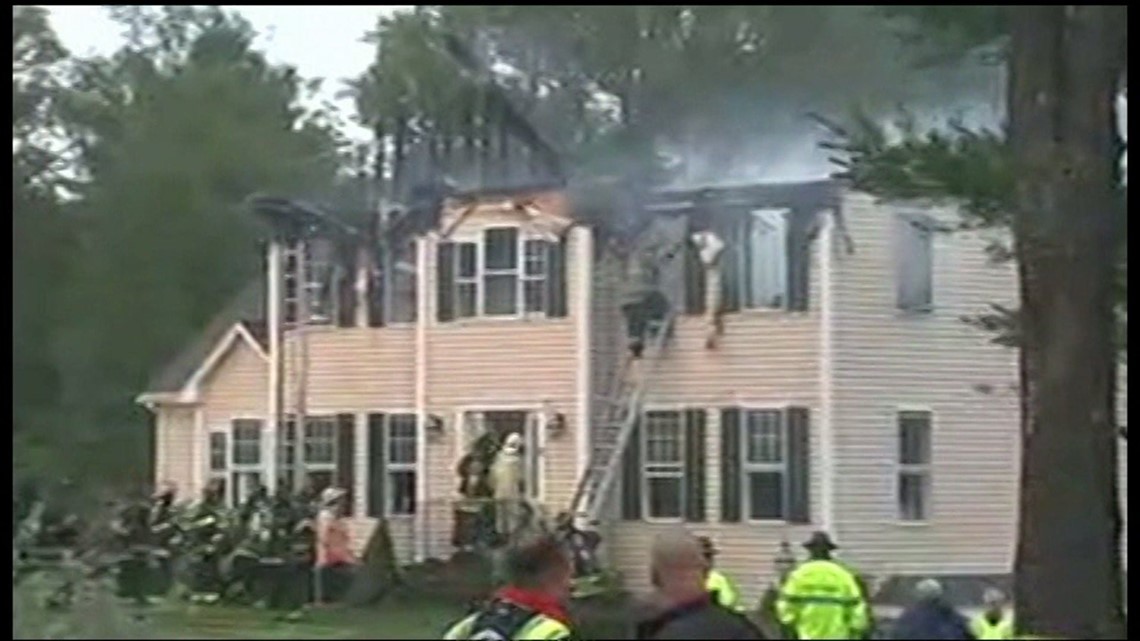 Small Plane Crashes into Massachusetts Home; 3 Dead | wnep.com