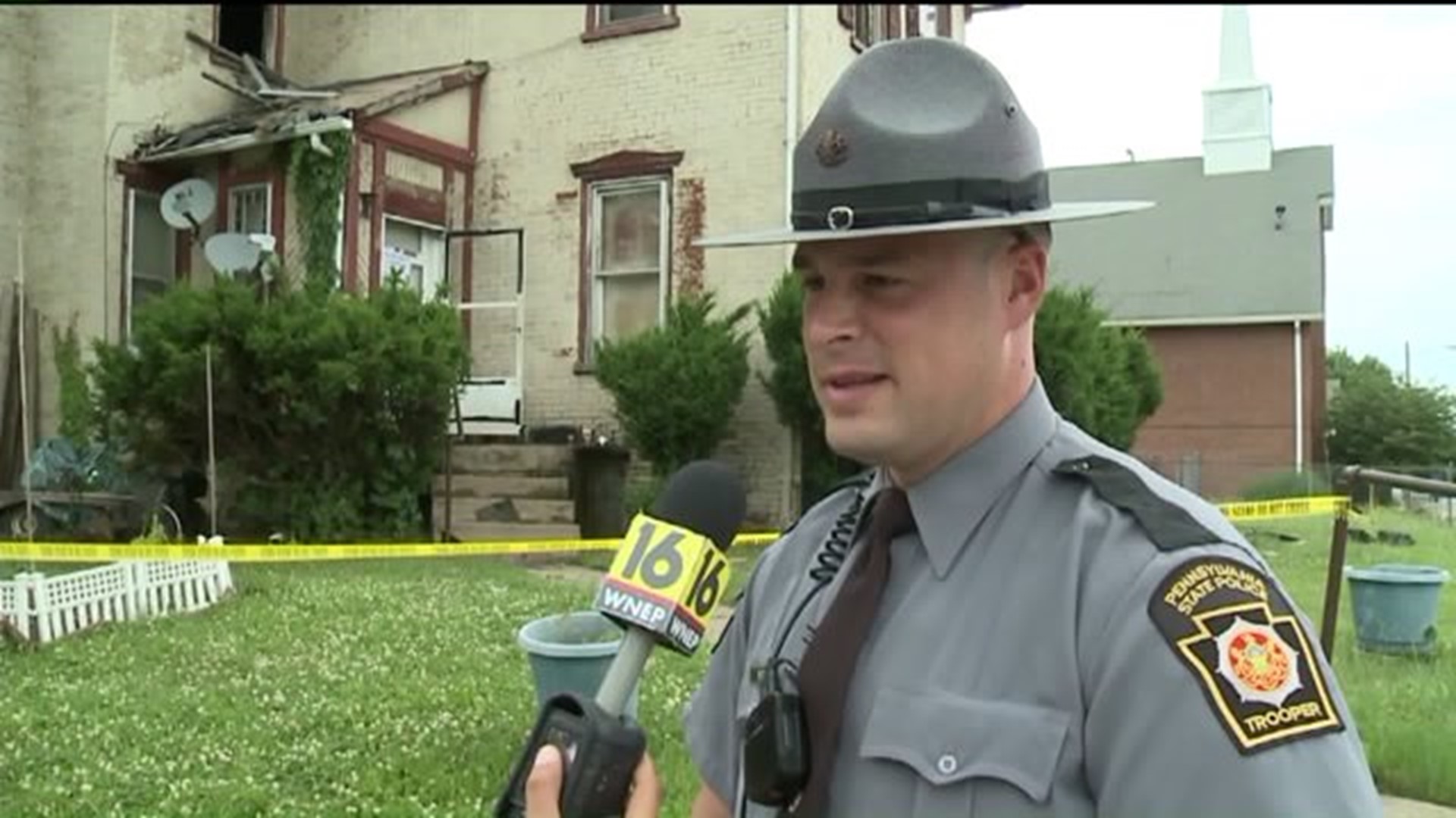 State Troopers Rescues Family from Fire