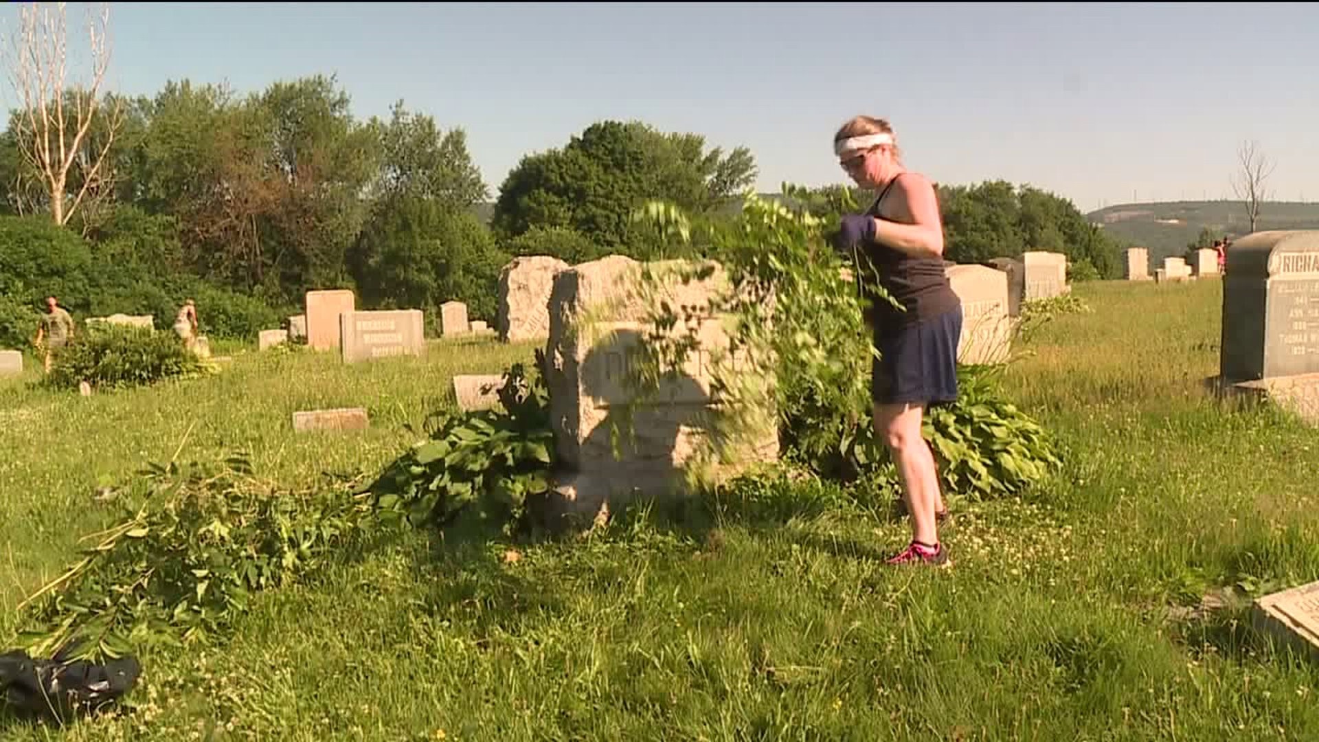 Volunteers Clean Up Scranton Cemetery